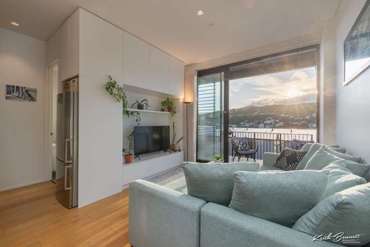 201/11 Jean Caldwell Way Island Bay_7