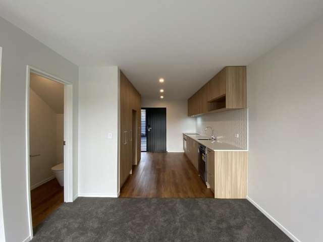 6/66 Metcalfe Road Ranui_4