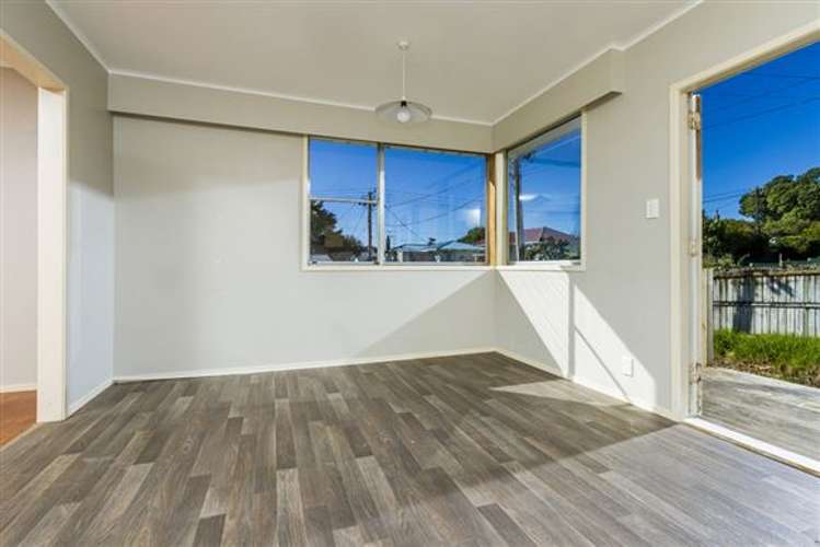 12 Marewa Street Te Atatu South_5