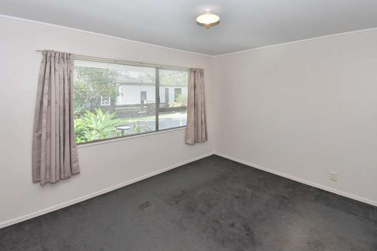 2/11 Beaumaris Way Conifer Grove_10