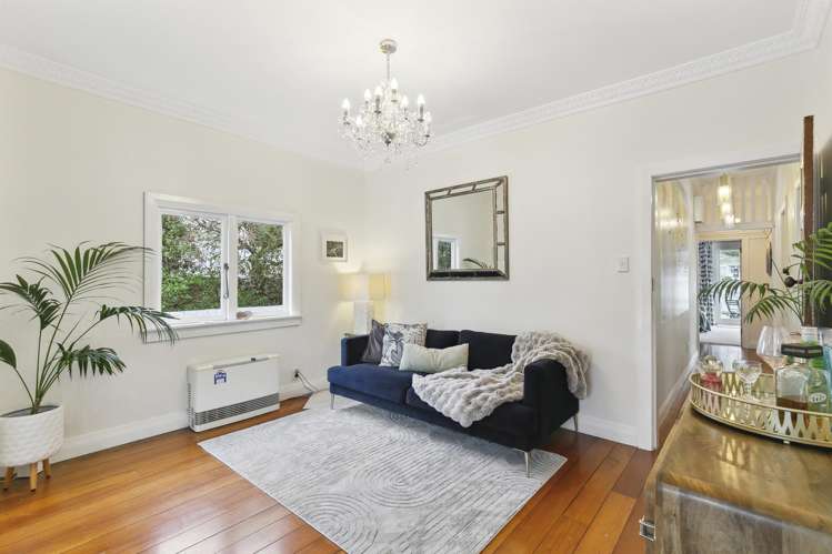 159 Queens Drive Lyall Bay_6