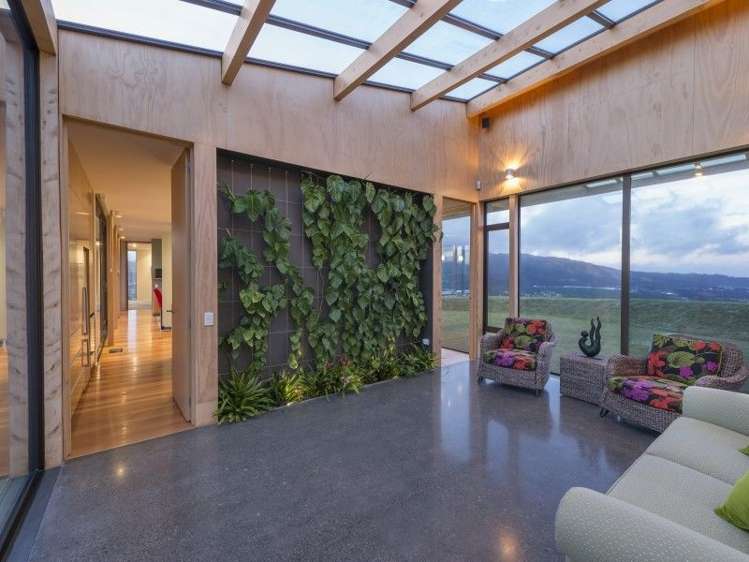 153 Bing Lucas Drive Tawa_9