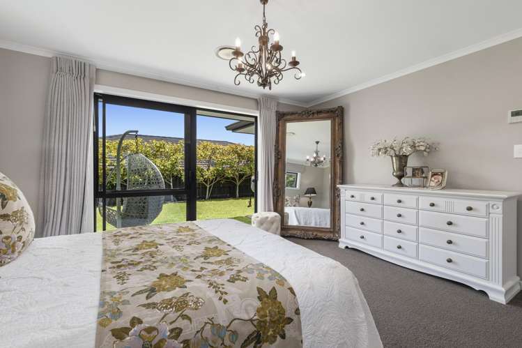 10 Benmore Crescent Pyes Pa_19