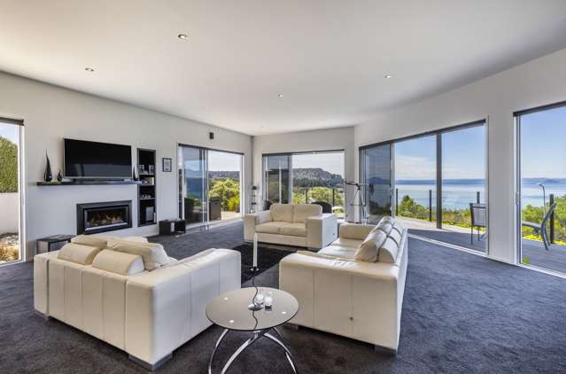 20 Turangitukua Terrace Whareroa_2
