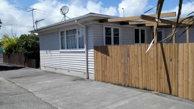 77 Dale Crescent Pakuranga_2