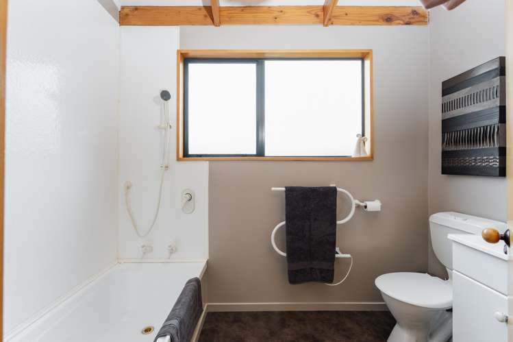 25 Joe Brown Avenue Mosgiel_24