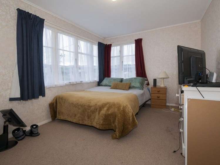 1/2 Taita Drive Boulcott_8