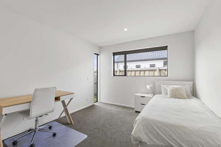 28 Bonecrusher Street Lincoln_11