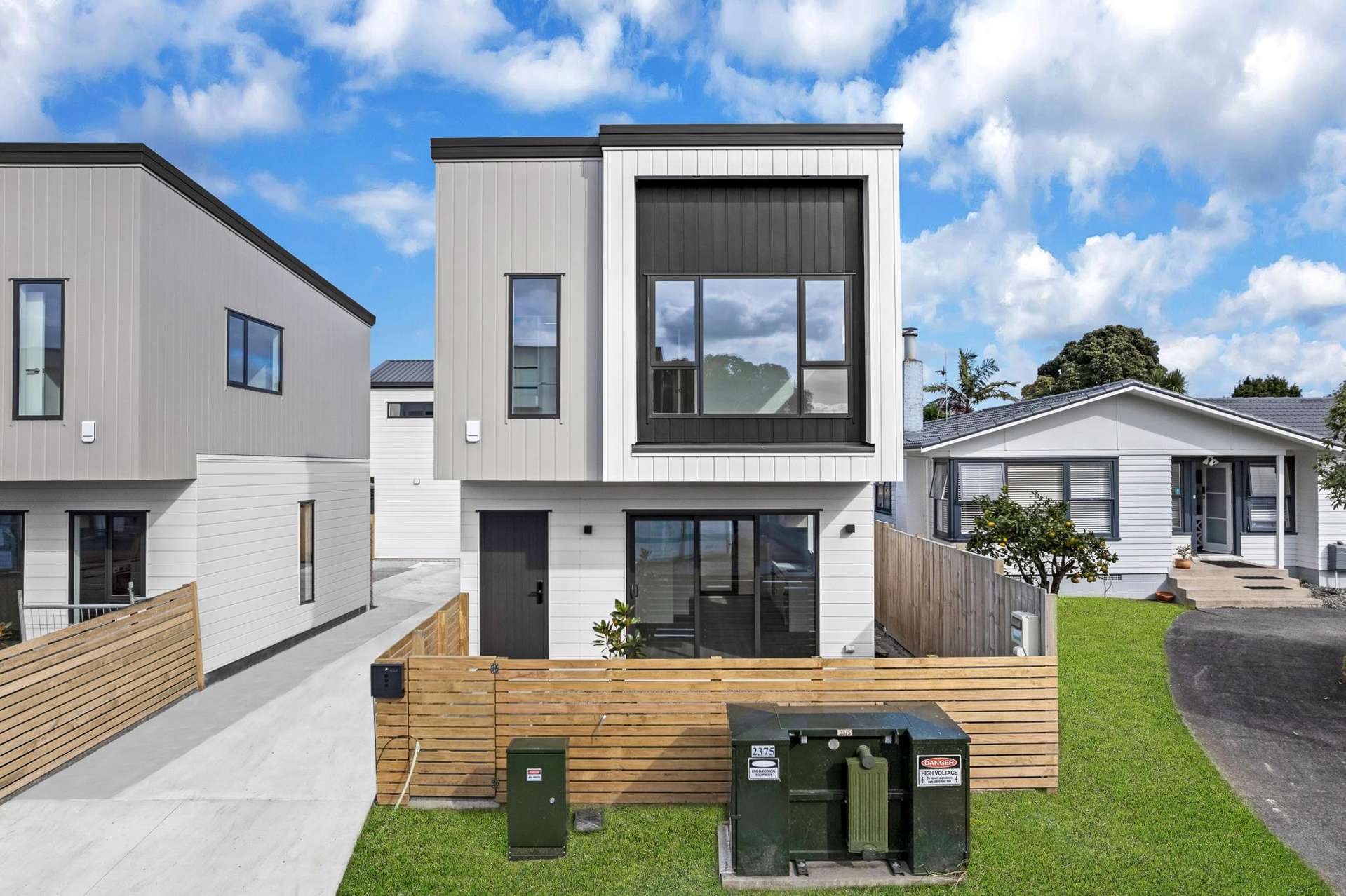 2/14 Montmere Avenue Te Atatu Peninsula_0