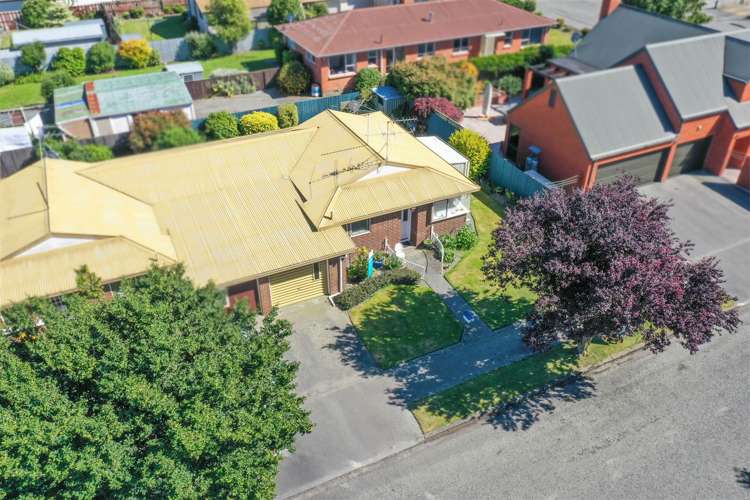 13 Burton Place Owhata_17