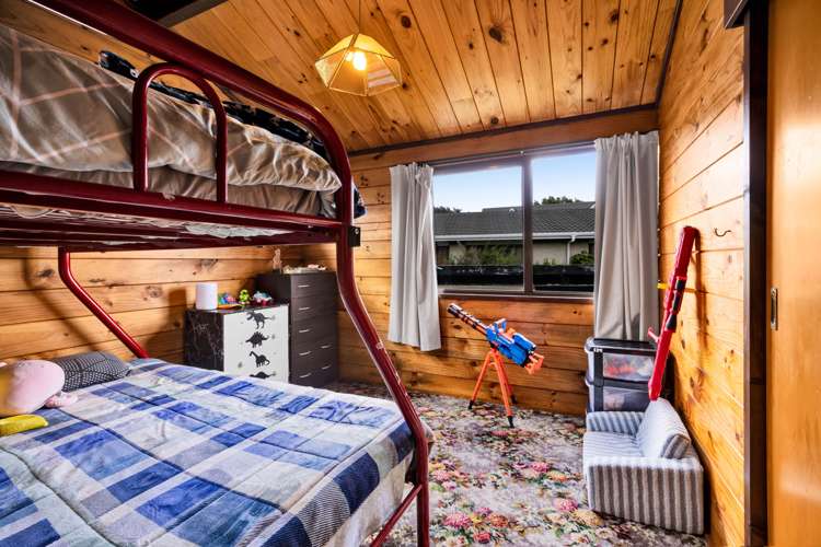 8 Ponderosa Place Opunake_15