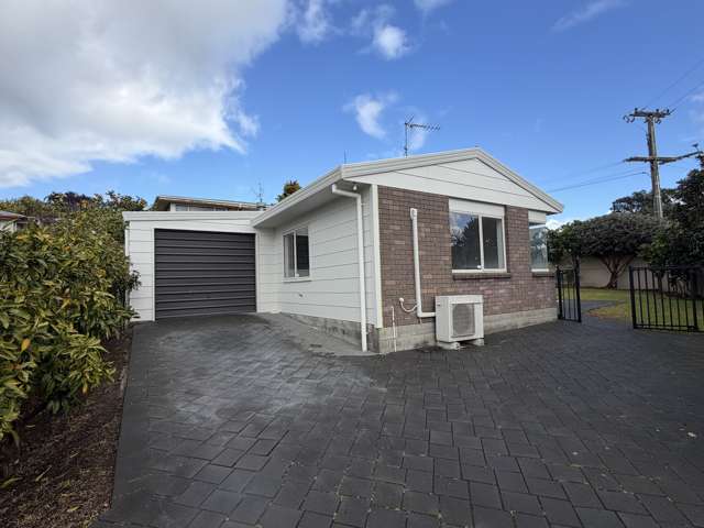 Freshly Updated Family Home in Sought-After Otumoetai - Available Now!