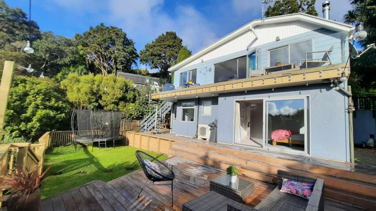 72 Laingholm Drive Laingholm_15