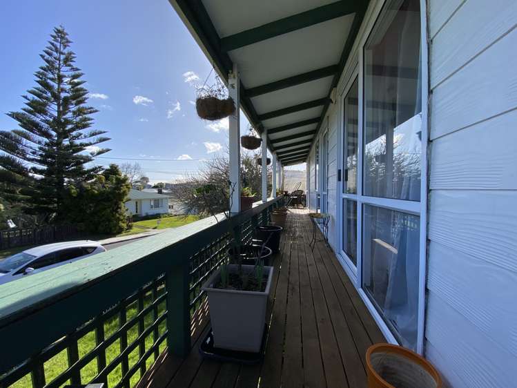 1 Pomelo Road Te Atatu South_11