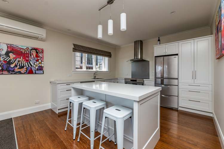 20 Kitchener Square Highfield_5