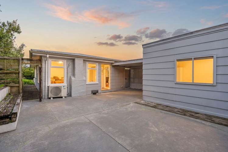 1/25 Peach Road Glenfield_16