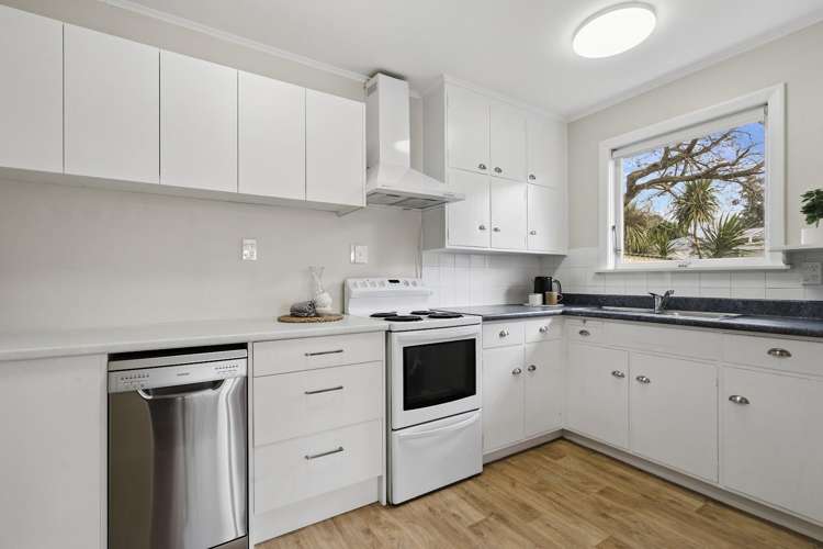 19 Anthony Grove Paraparaumu Beach_3