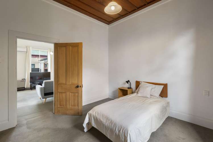 127 Linton Street West End_8