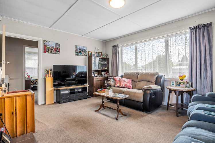 25 Avro Crescent Hornby_6