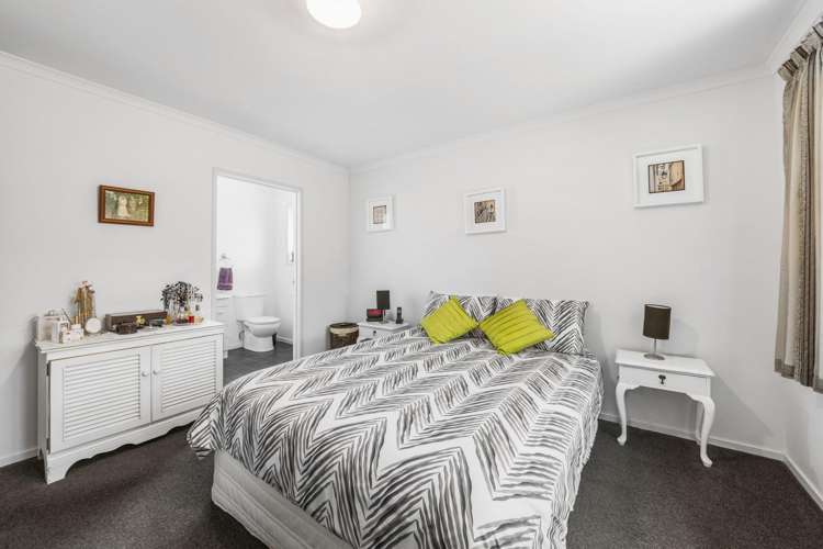 16 Weka Place 10728_10