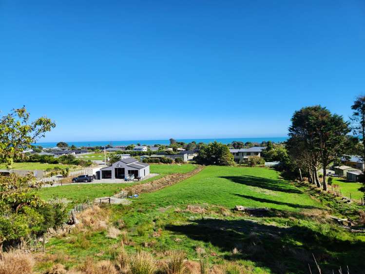 133 Coulson Road Paroa_32