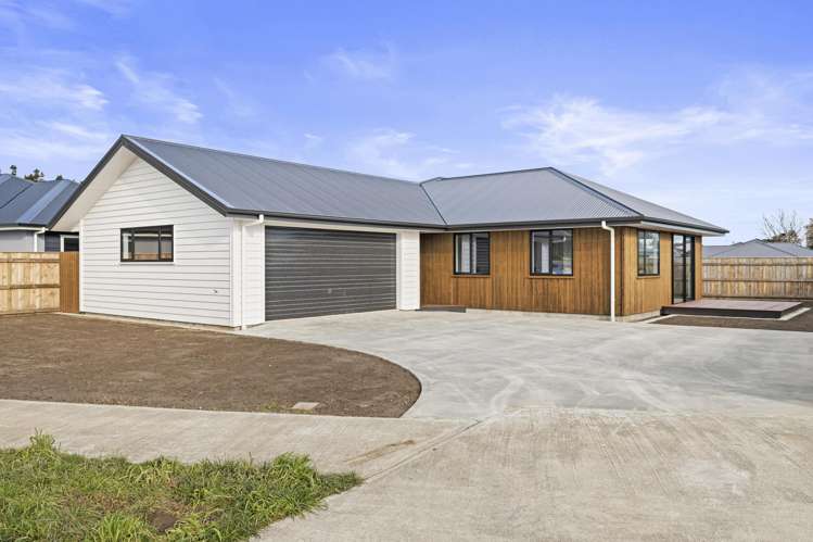 4 Rayner Lane Marton_16