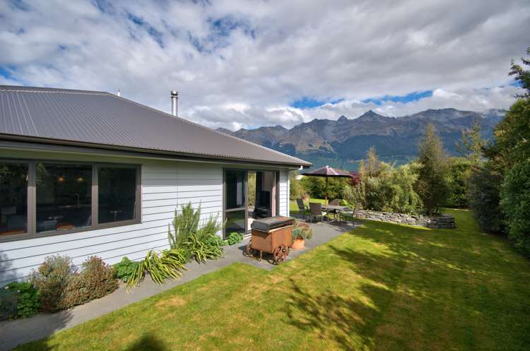 8 Lochburn Avenue Glenorchy_8