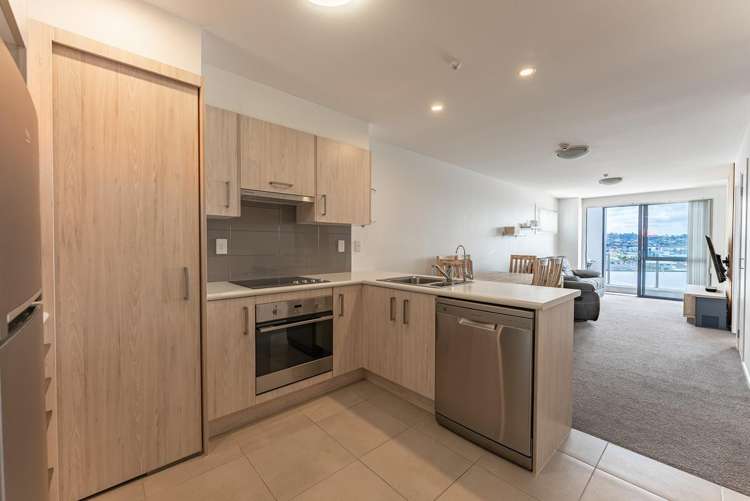 317/17 Link Crescent Stanmore Bay_5