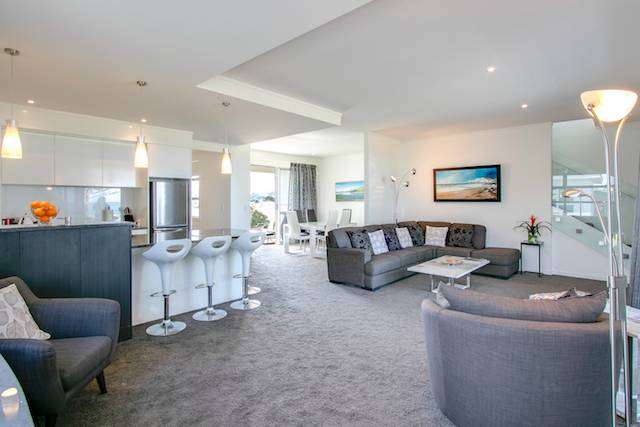 617 Marine Parade Napier South_2