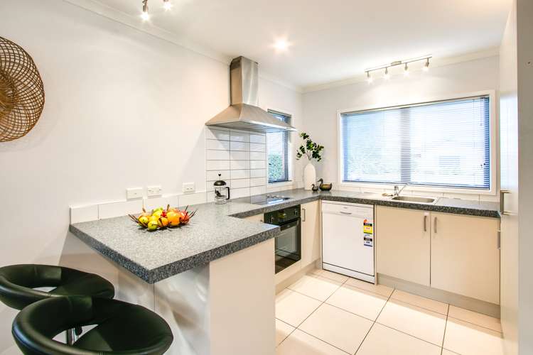 8 Mcnaughton Place Onekawa_6