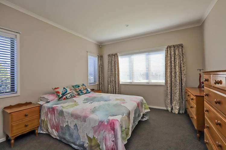 8 Waitaki Way Poraiti_8