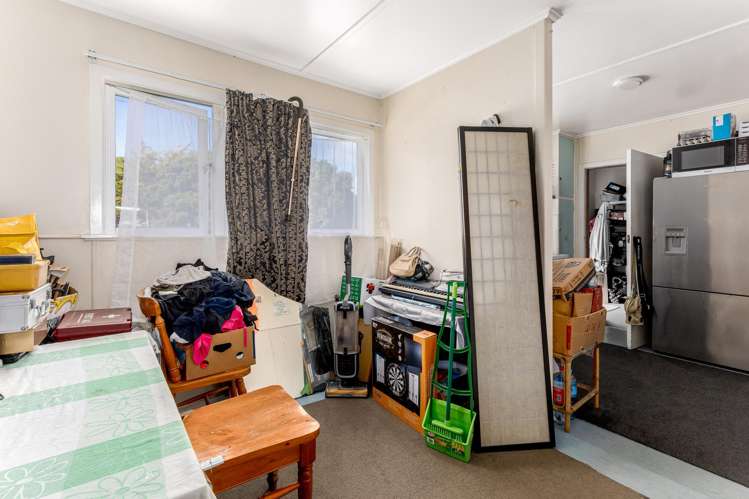 301-303 Warspite Avenue Waitangirua_19