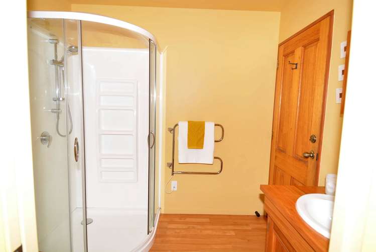 33 Rakiura Parade Otatara_11