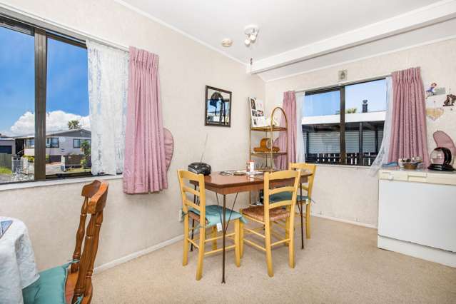 1/66b Burundi Avenue Clendon Park_3