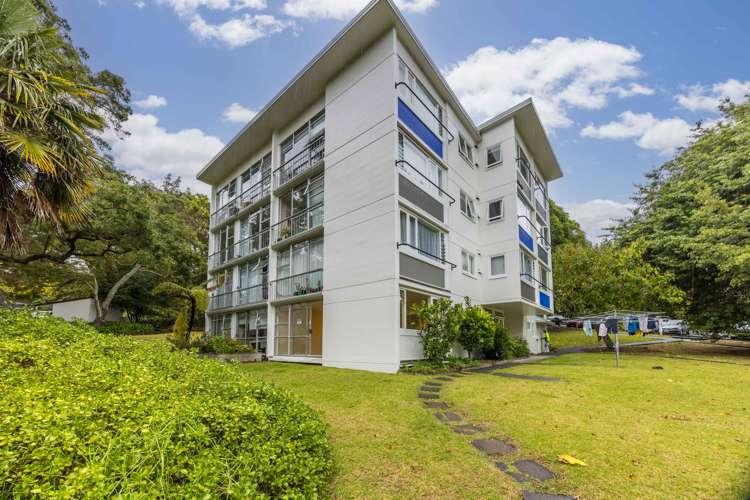 1/81 Beresford Street West_0