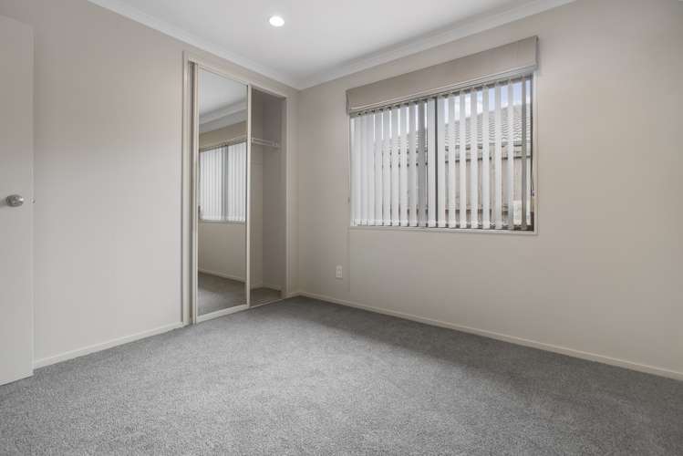 8 Carisbrook Crescent Papakura_11