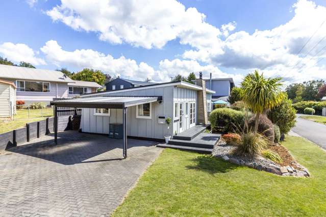 1/3 Peach Grove Taupo_1