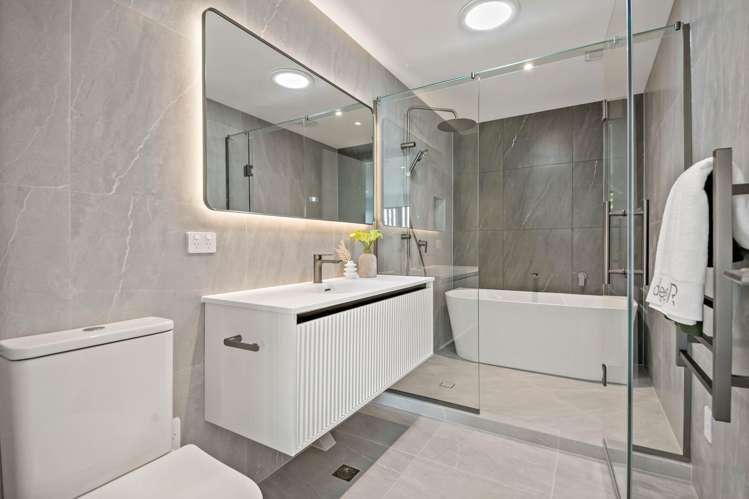 1-7/24 Claude Road Epsom_16