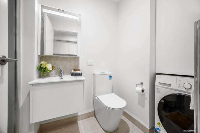 107 109 3/8 Gray Avenue Mangere East_4