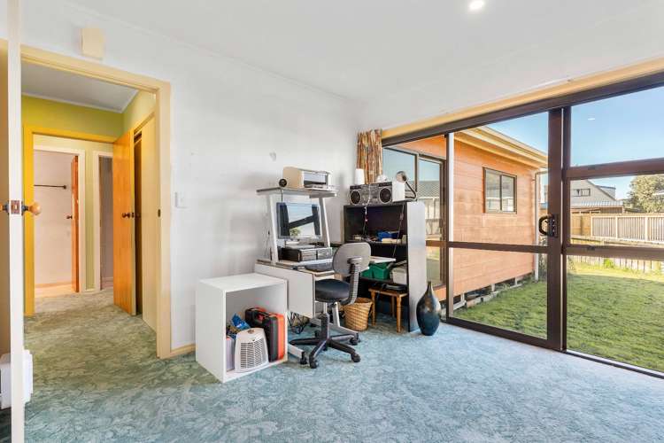 143 Lorraine Place Whangamatā_11