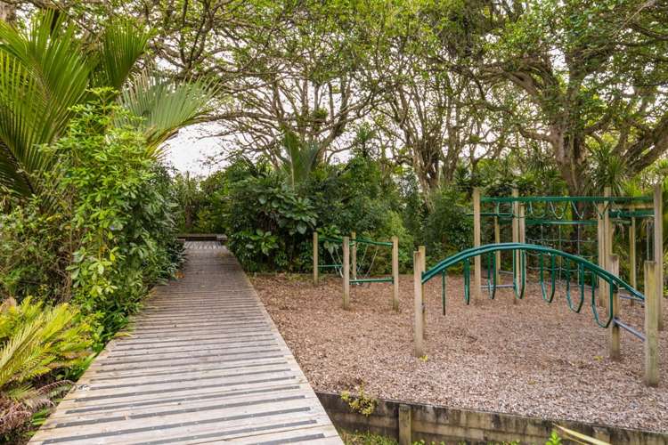 6 Rewa Rewa Lane Orewa_15