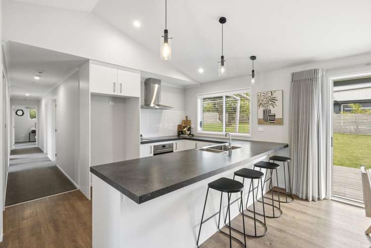 14 Gabriela Close Pyes Pa_9