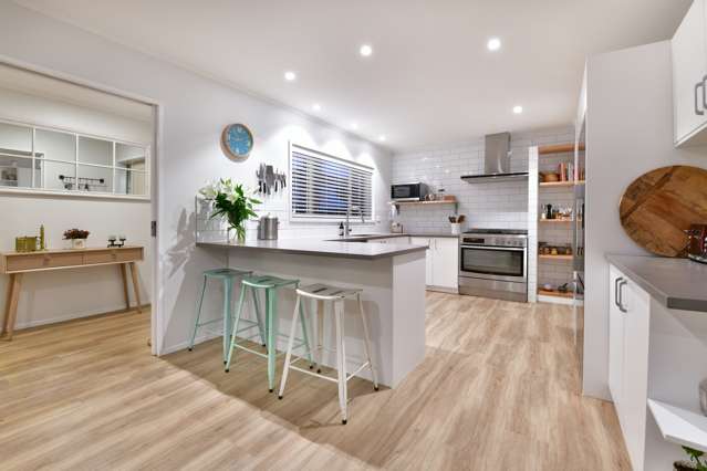 168 Centreway Road Orewa_1