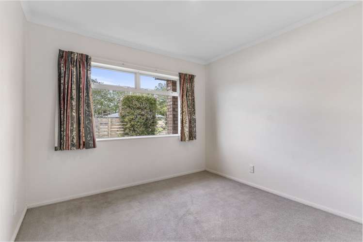 1/64 Riverside Road Orewa_18