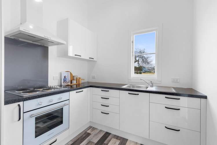 4 Pharazyn Street 1208_4