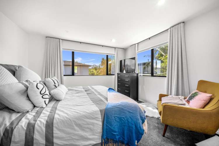 25F Oteha Valley Road Northcross_12