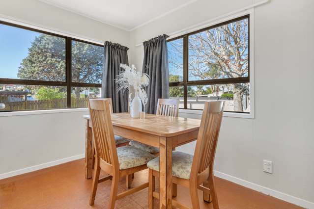 94 Hutchinsons Road Bucklands Beach_3