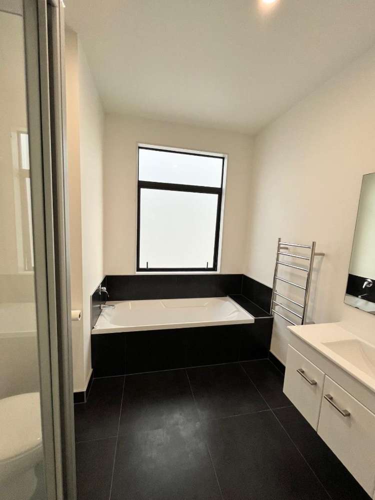 51 Battalion Drive Takanini_13