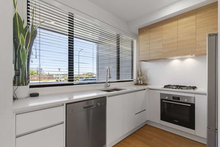 4 Routhmore Street Flat Bush_2