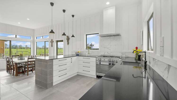 1045 The Lake Road Leeston_4